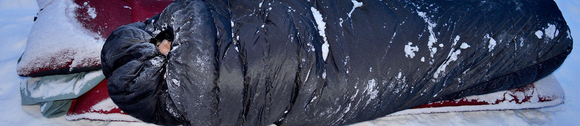 Winter photography, cold weather, asking Wrangell-St. Elias National Park, Alaska.