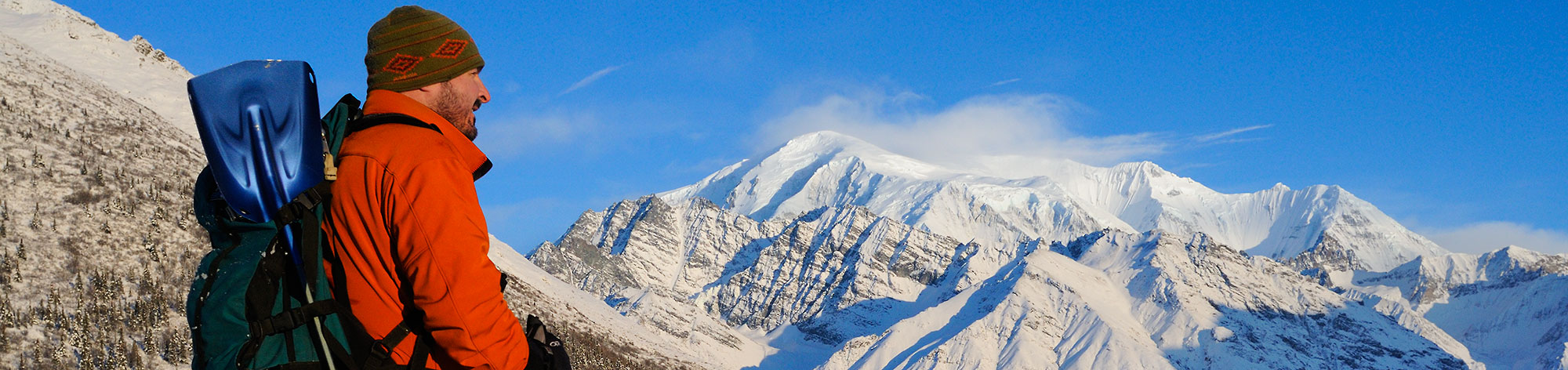 Winter photography, cold weather, asking Wrangell-St. Elias National Park, Alaska.