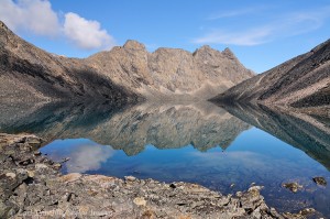 Gates of the Arctic hiking trips information Lakes and reflections in Aquarius, a great valley to explore and hike, in the Arrigetch peaks region, Gates of the Arctic National Park.