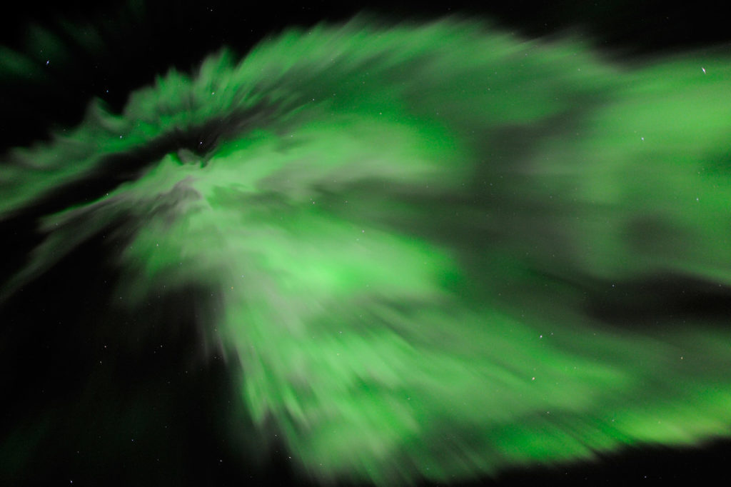 Aurora borealis photo tour and photograph of the corona aurora borealis.