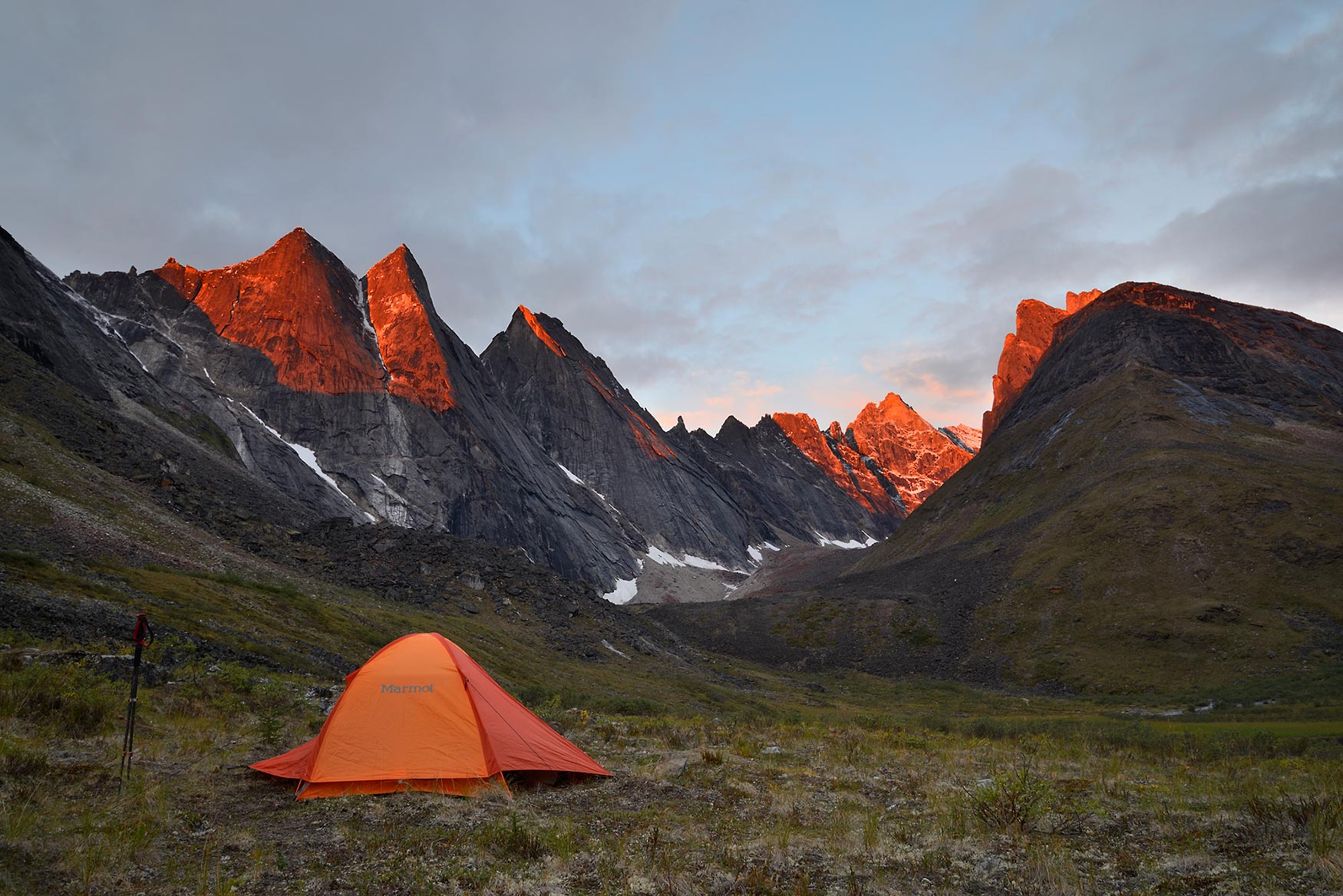 Guided backpacking trips Arrigetch Peaks The Maidens, backpacking trip Arrigetch Peaks, Gates of the Arctic National Park, Alaska.