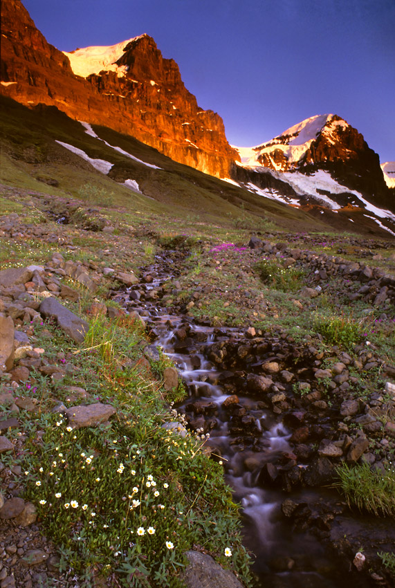 Landscapes photo tour in Alaska Hole in the Wall Wrangell-St. Elias National Park Skolai Pass Alaska.