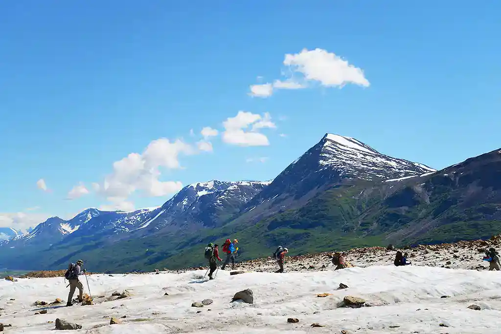 Alaska adventure travel tour guided backpacking trip Wrangell St - Elias National park, Alaska